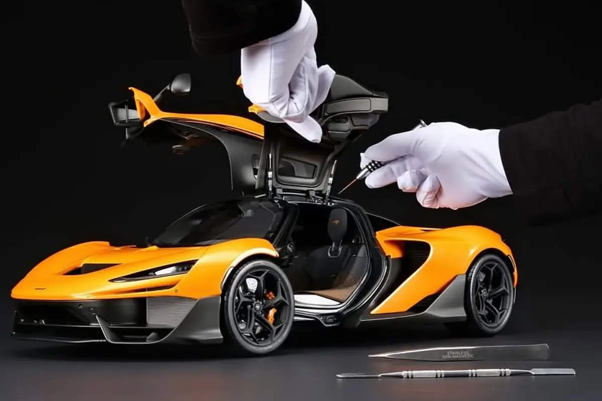 McLaren W1 da 25.000 euro: non si guida, si espone sulla scrivania