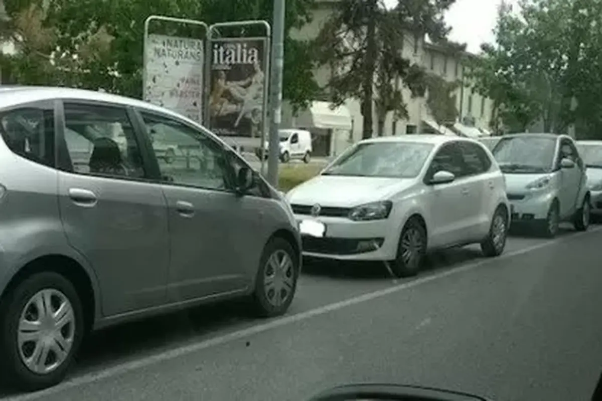 Parcheggi contromano? Può costarti caro